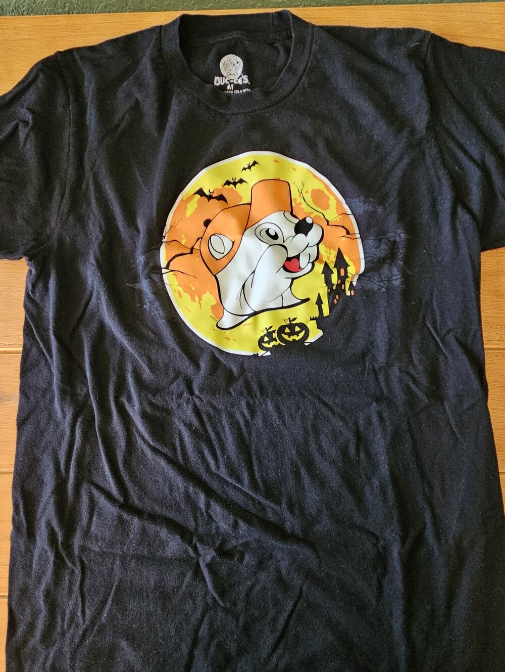 Buc-ee's LETS BOO THIS Black Halloween Shirt Glow In The Dark Adult Size Medium